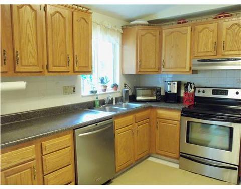 206 Baintree Dr, Coraopolis, PA 15108 photo 9
