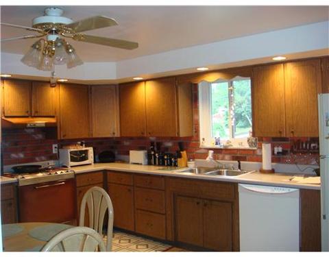 116 Eileen Dr, Brentwood, PA 15227 photo 3