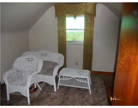 441 Third St, Donora, PA 15033 photo 8