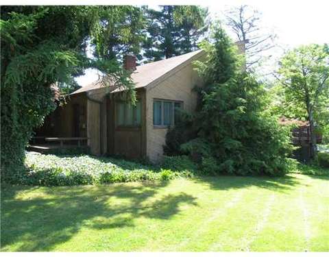 757 Brush Hill Rd, Irwin, PA 15642 photo 2