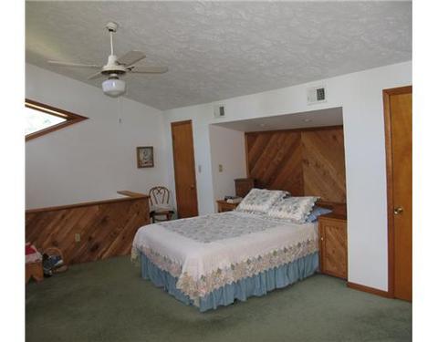 757 Brush Hill Rd, Irwin, PA 15642 photo 8