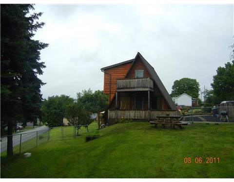 474 Jackson St, Irwin, PA 15642 photo 2