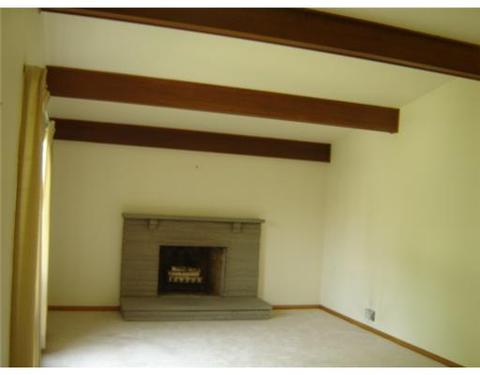 2895 Arrowhead Ct, Export, PA 15632 photo 3