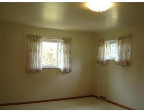 2895 Arrowhead Ct, Export, PA 15632 photo 9