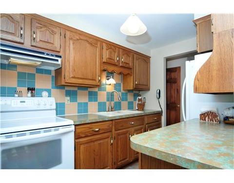 114 Coventry Dr, Monaca, PA 15061 photo 7