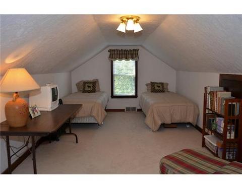 3860 Ash Dr, Hampton, PA 15101 photo 10