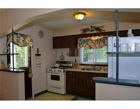 3860 Ash Dr, Hampton, PA 15101 photo 2