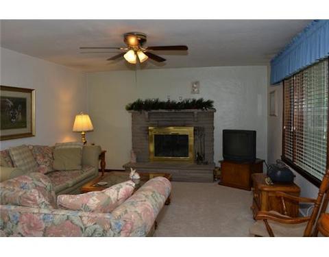 3860 Ash Dr, Hampton, PA 15101 photo 6