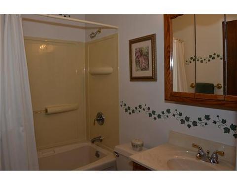 3860 Ash Dr, Hampton, PA 15101 photo 12