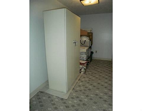 4327 Hemlock Cir, Hampton, PA 15101 photo 8
