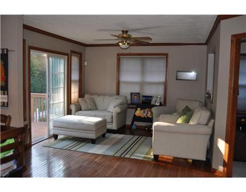 411 Farrington Dr, Seven Fields, PA 16046 photo 5