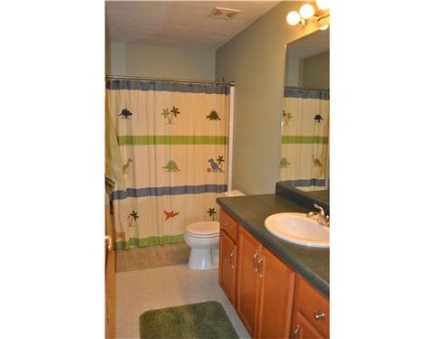 411 Farrington Dr, Seven Fields, PA 16046 photo 15