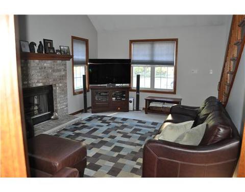 411 Farrington Dr, Seven Fields, PA 16046 photo 3