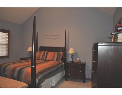 411 Farrington Dr, Seven Fields, PA 16046 photo 10