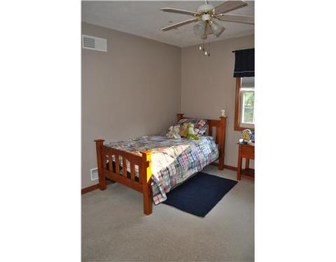 411 Farrington Dr, Seven Fields, PA 16046 photo 13
