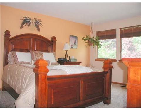2115 Ridge Dr, Marshall, PA 16046 photo 9