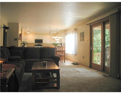 2115 Ridge Dr, Marshall, PA 16046 photo 3