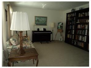 2113 Belgian, Irwin, PA 15642 photo 6