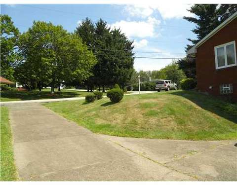 49 Sunset Dr, Charleroi, PA 15022 photo 10