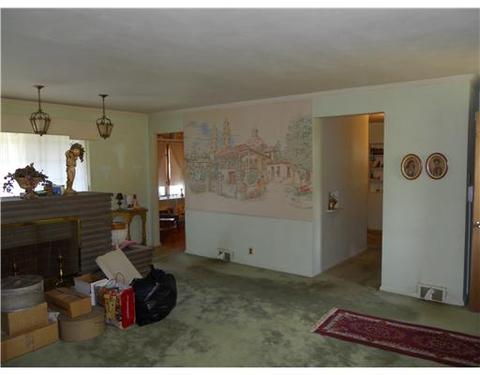49 Sunset Dr, Charleroi, PA 15022 photo 5