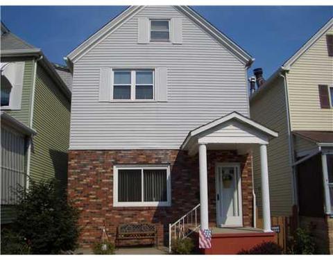 132 Sumner St, Vandergrift, PA 15690 photo 1