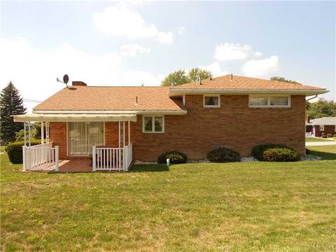 2100 Elizabeth Ct, Export, PA 15632 photo 6