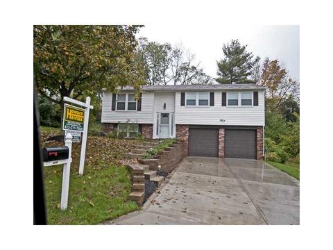 2140 Pendleton Dr, Monroeville, PA 15146 photo 1