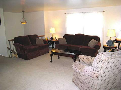 2140 Pendleton Dr, Monroeville, PA 15146 photo 4