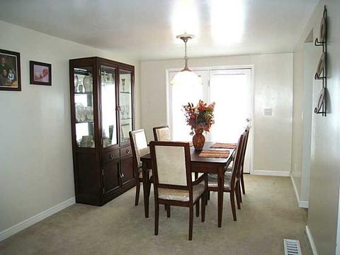 2140 Pendleton Dr, Monroeville, PA 15146 photo 6