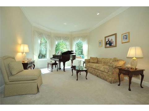 2124 S Villa Dr, Gibsonia, PA 15044 photo 8