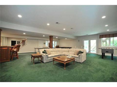 2124 S Villa Dr, Gibsonia, PA 15044 photo 16
