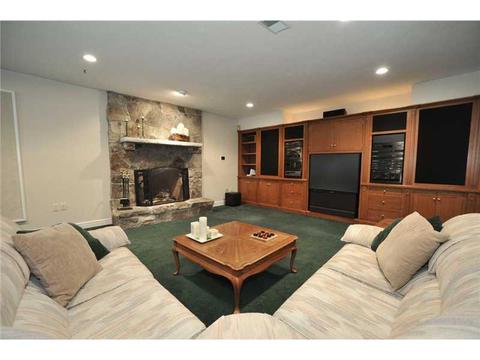 2124 S Villa Dr, Gibsonia, PA 15044 photo 17