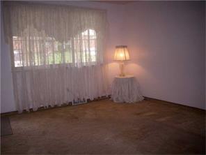 13541 St Clair Dr, Irwin, PA 15642 photo 6