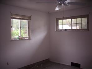 13541 St Clair Dr, Irwin, PA 15642 photo 14