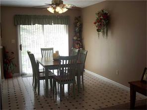 820 Castleview Dr, Irwin, PA 15642 photo 3