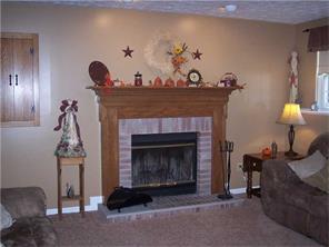 820 Castleview Dr, Irwin, PA 15642 photo 9