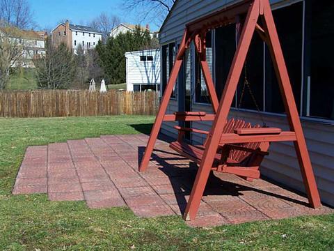 1237 Regency Dr, Mccandless, PA 15237 photo 4