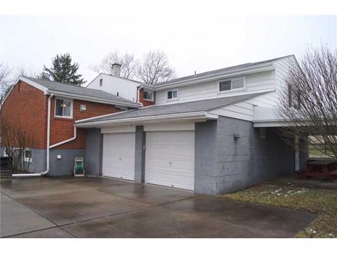209 Burch Dr, Coraopolis, PA 15108 photo 22