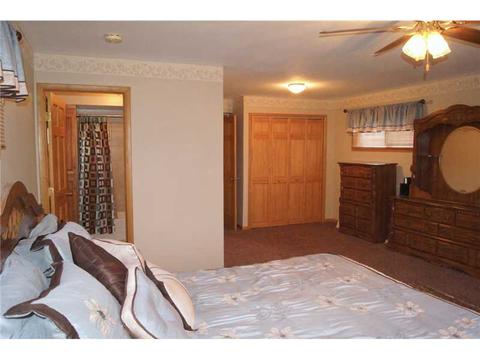 209 Burch Dr, Coraopolis, PA 15108 photo 14