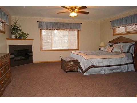 209 Burch Dr, Coraopolis, PA 15108 photo 13