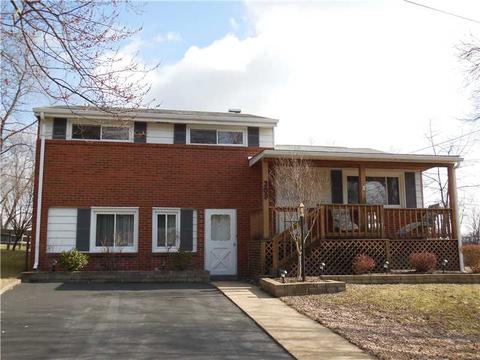 209 Burch Dr, Coraopolis, PA 15108 photo 1