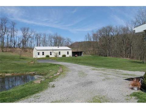 178 Arner Rd, Freeport, PA 16229 photo 3