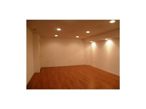 1810 Michael Dr, Pittsburgh, PA 15227 photo 7