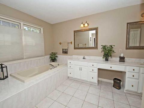 506 Dorchester, Seven Fields, PA 16046 photo 10