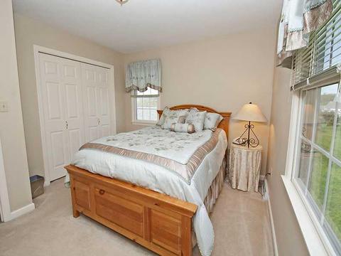 506 Dorchester, Seven Fields, PA 16046 photo 14