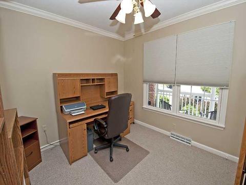 506 Dorchester, Seven Fields, PA 16046 photo 6