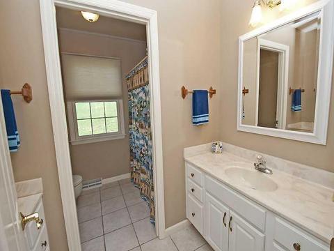 506 Dorchester, Seven Fields, PA 16046 photo 15