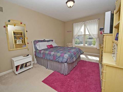 506 Dorchester, Seven Fields, PA 16046 photo 12