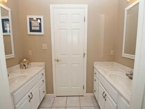 506 Dorchester, Seven Fields, PA 16046 photo 16