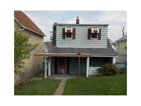 1604 Walnut Ave, Monessen, PA 15062 photo 2